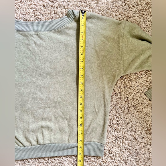 Project Social T Soft Sweater. Sage green. Size medium - Picture 6 of 7